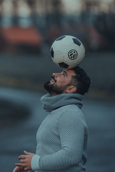 لاعبمباراةليفربولوتوتنهاممنيتألقفيالمواجهةالملتهبة؟
